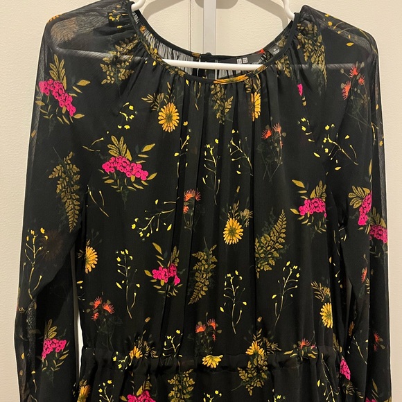 Uniqlo Black Floral Midi Dress gently worn - Picture 3 of 15
